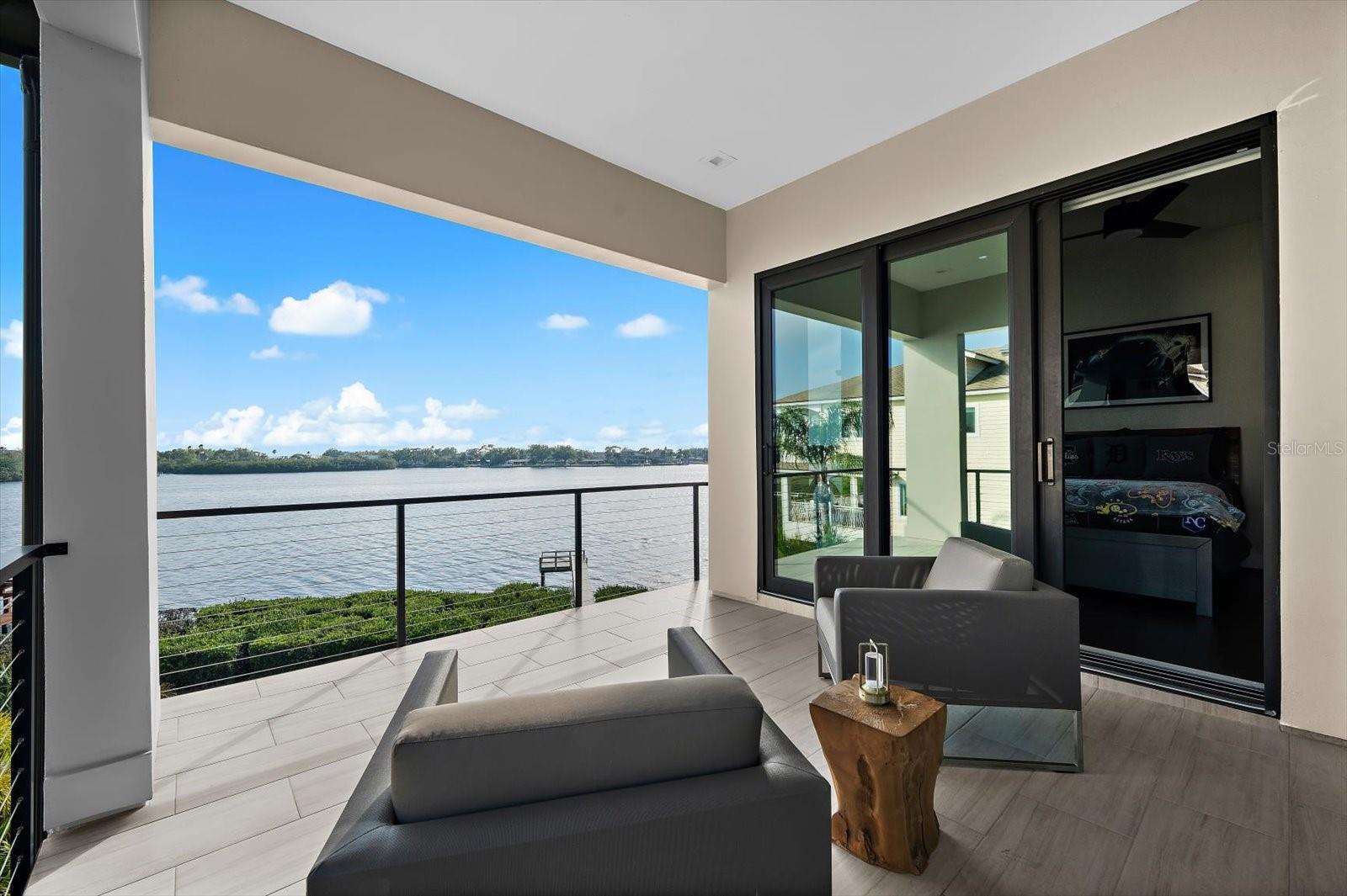 TOMAQUA - Residential