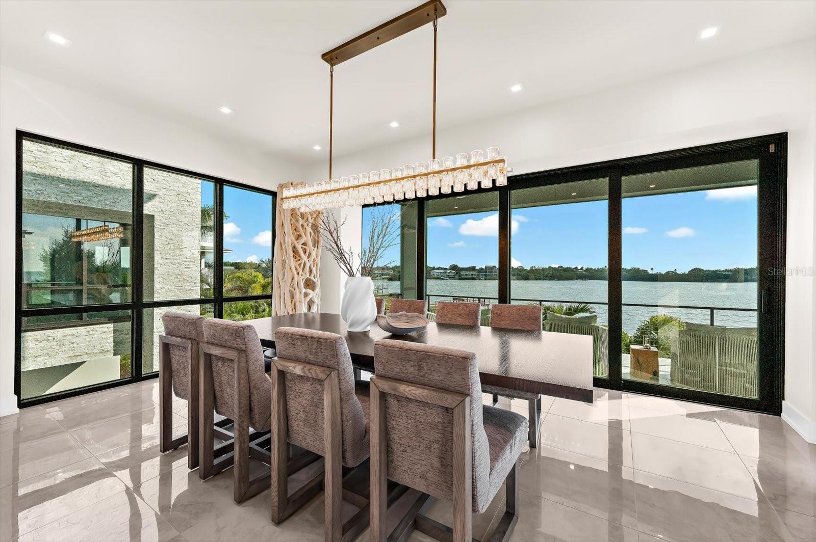 TOMAQUA - Residential