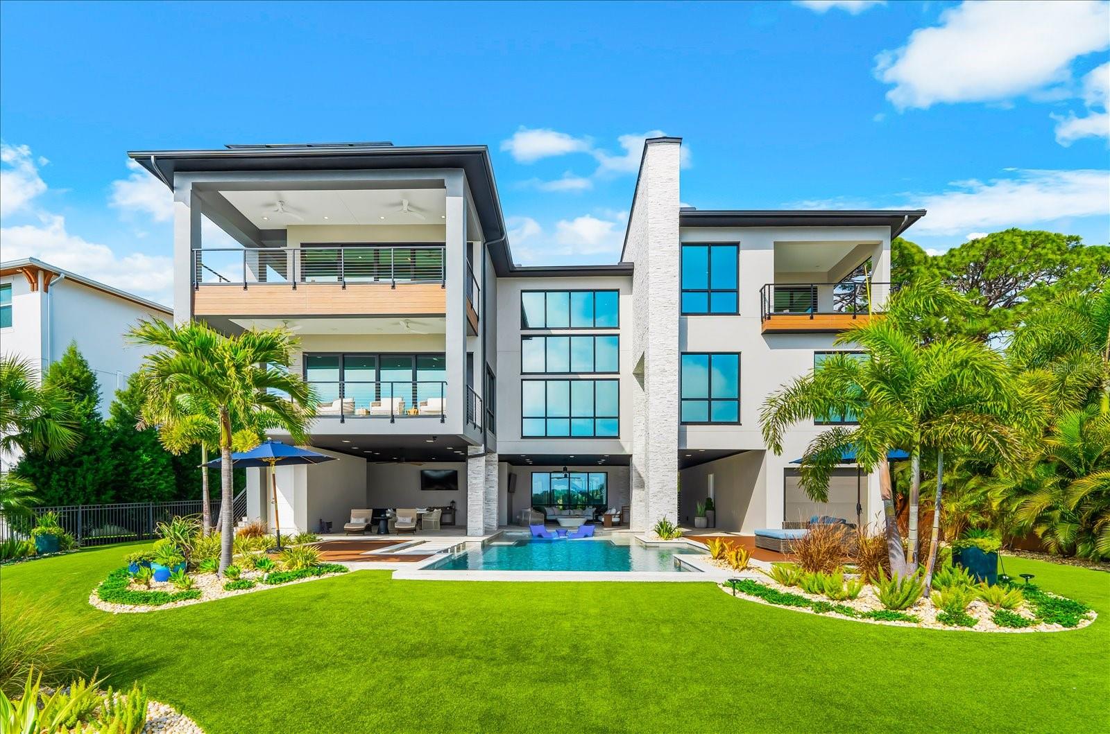 TOMAQUA - Residential