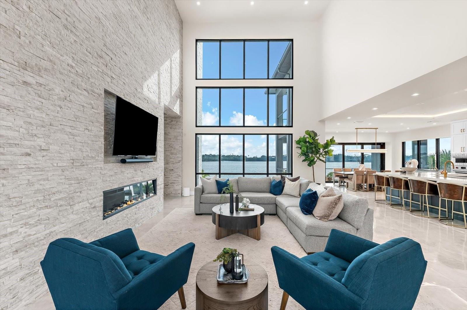 TOMAQUA - Residential