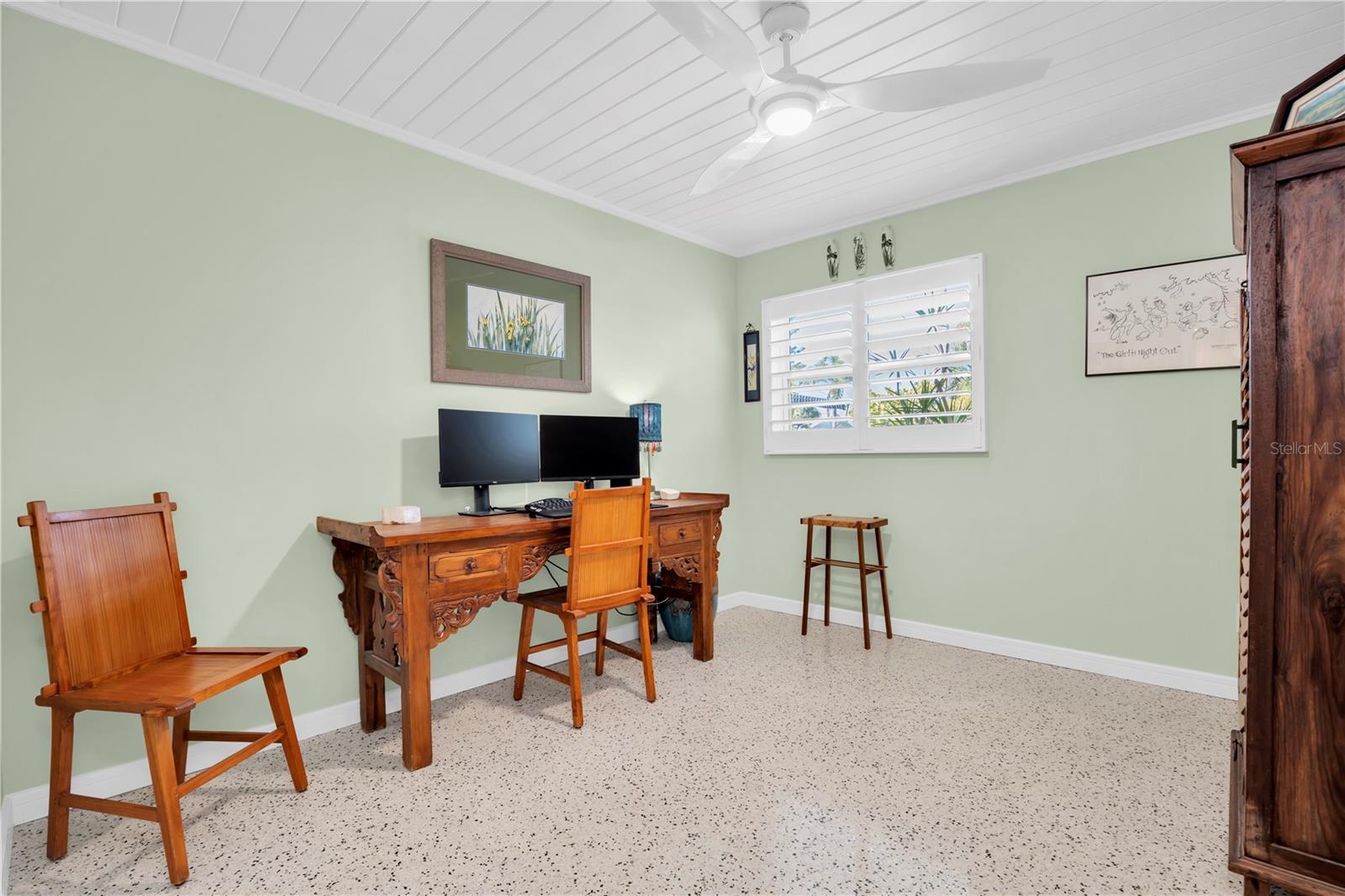 PASADENA ISLE - Residential