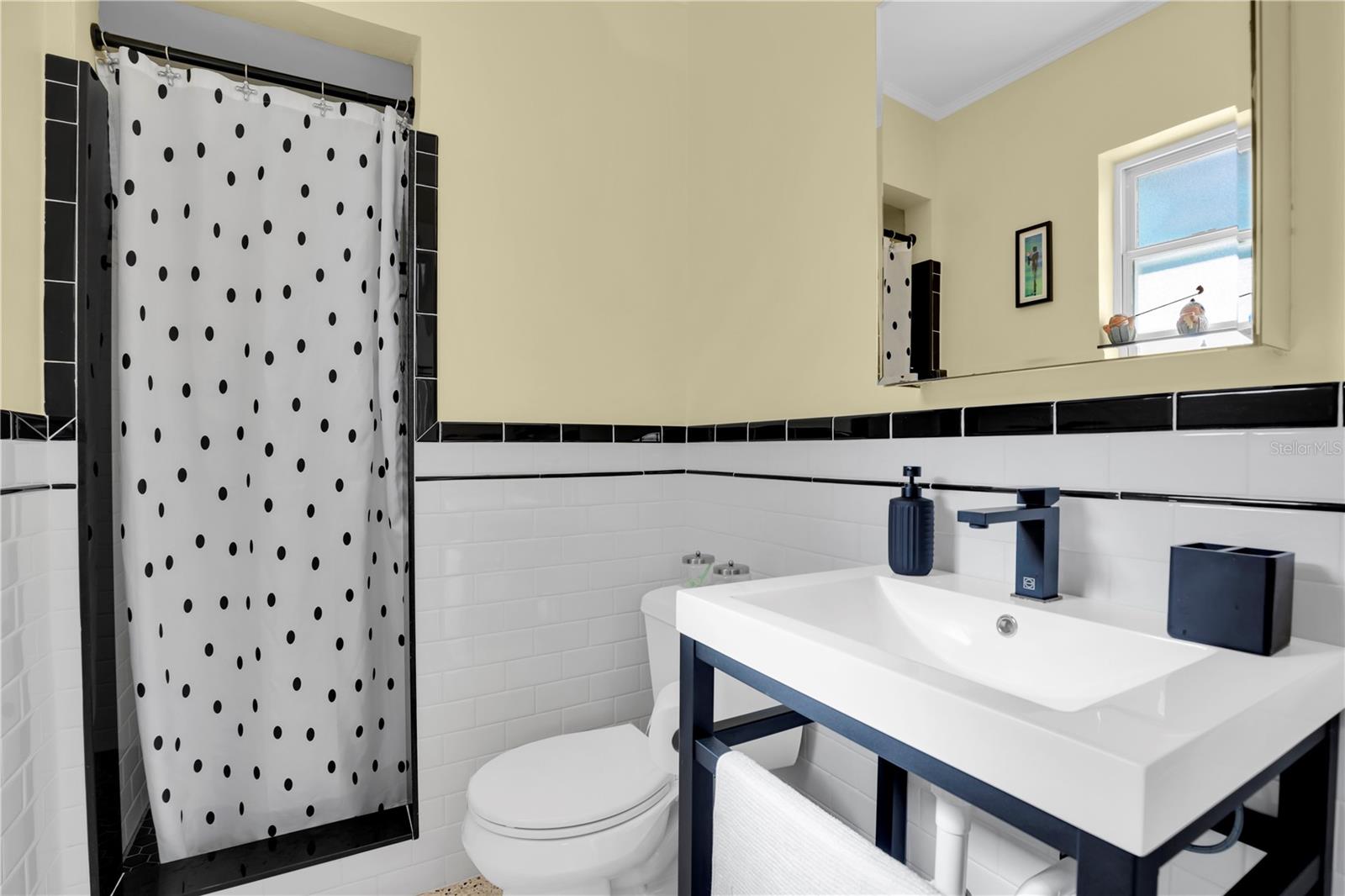 PASADENA ISLE - Residential