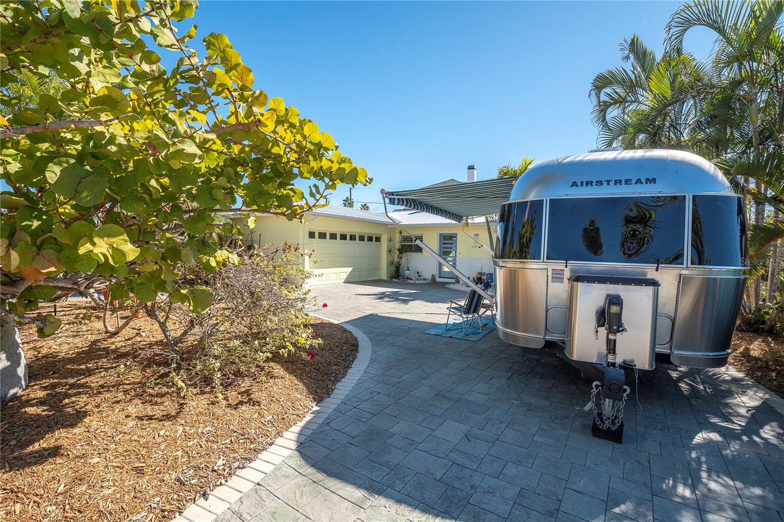 PASADENA ISLE - Residential