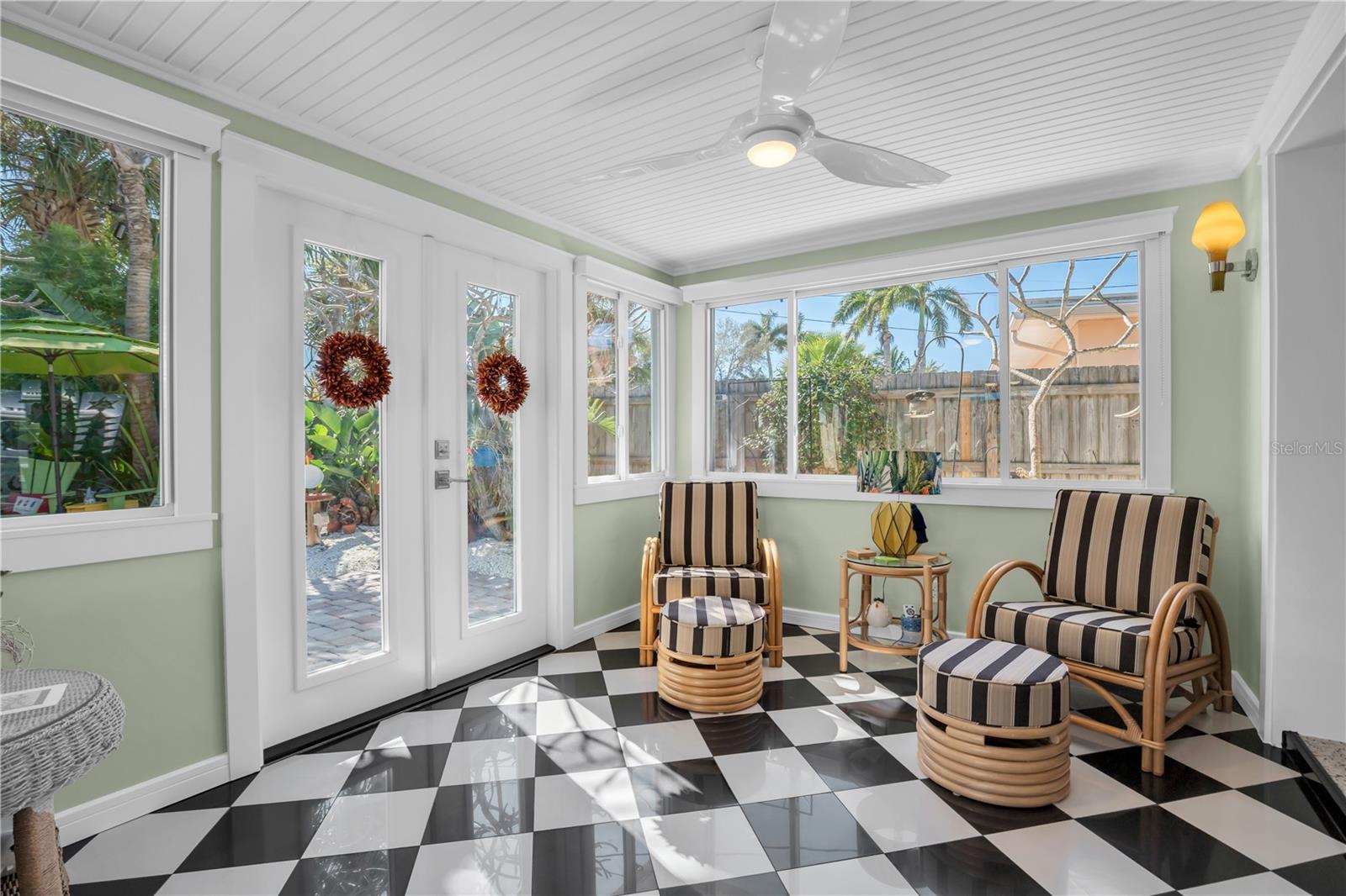 PASADENA ISLE - Residential