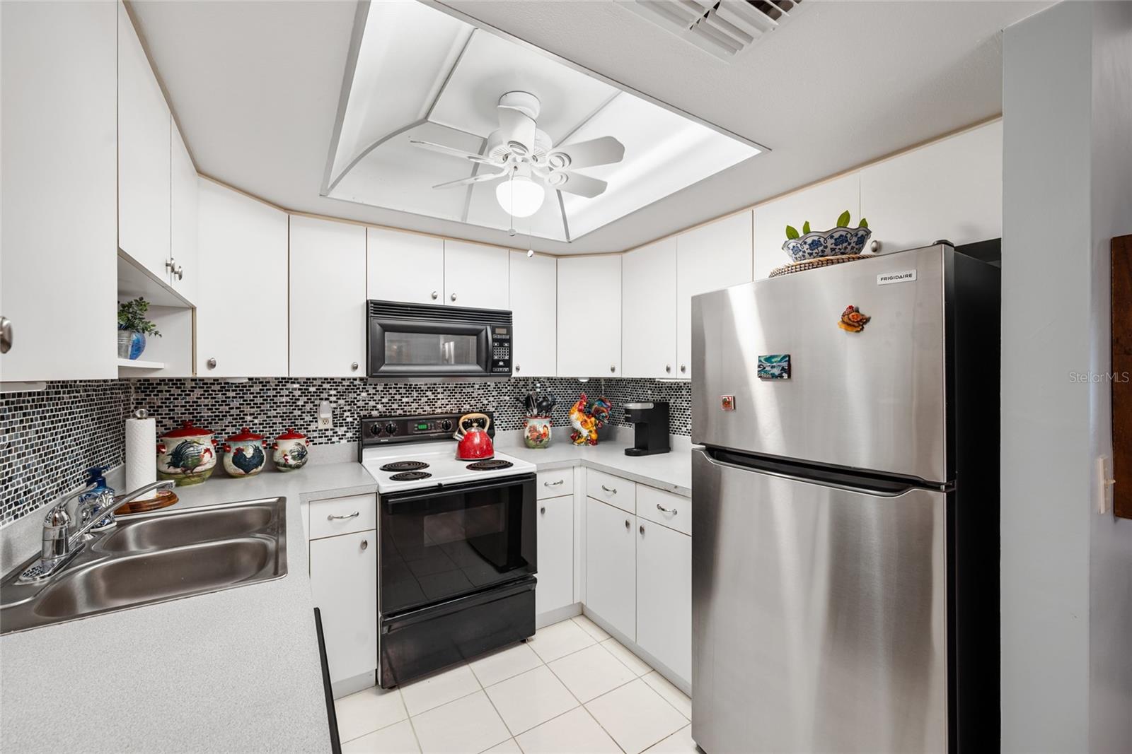 HIGHLAND LAKES VILLA CONDO I - Residential