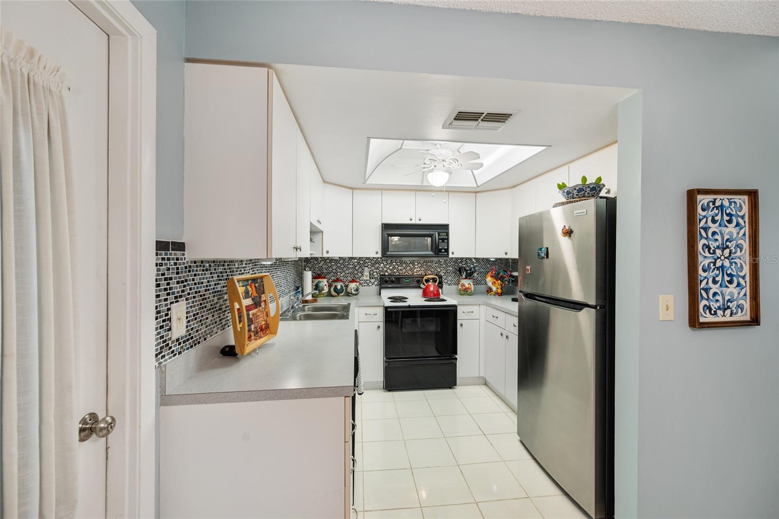 HIGHLAND LAKES VILLA CONDO I - Residential