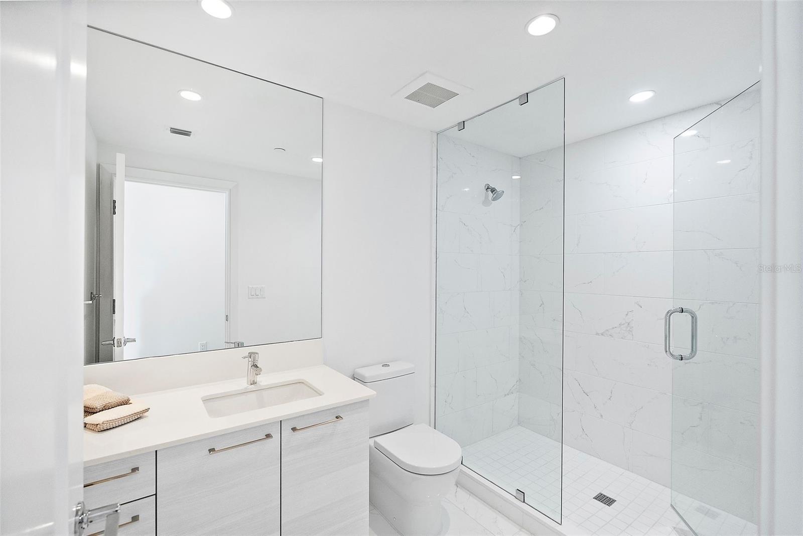 ONE ST. PETERSBURG - Residential Lease