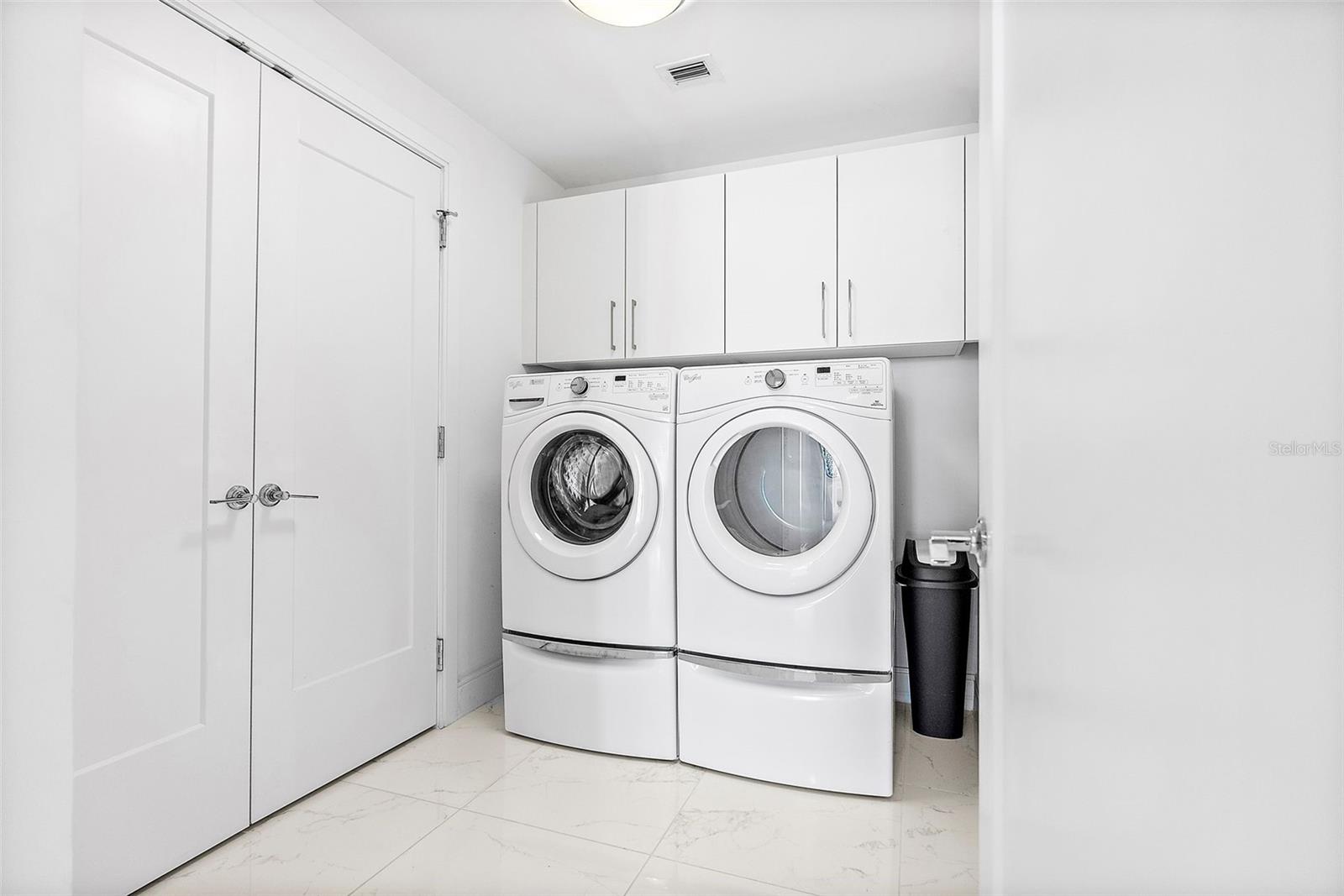 ONE ST. PETERSBURG - Residential Lease