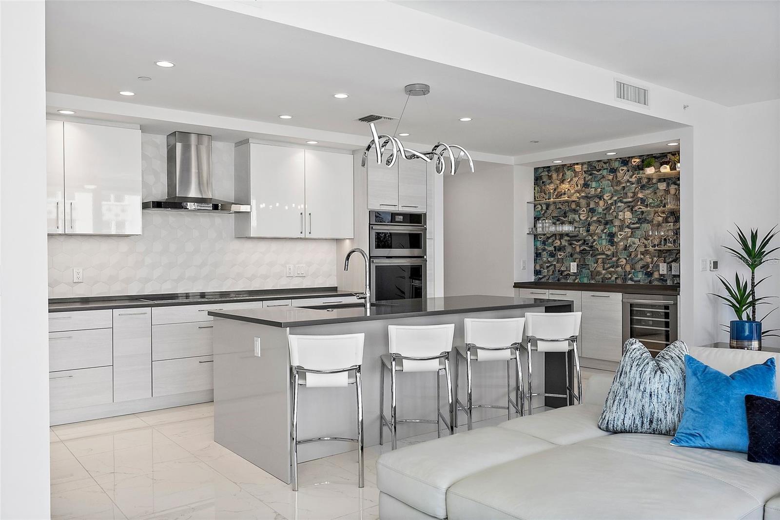 ONE ST. PETERSBURG - Residential Lease