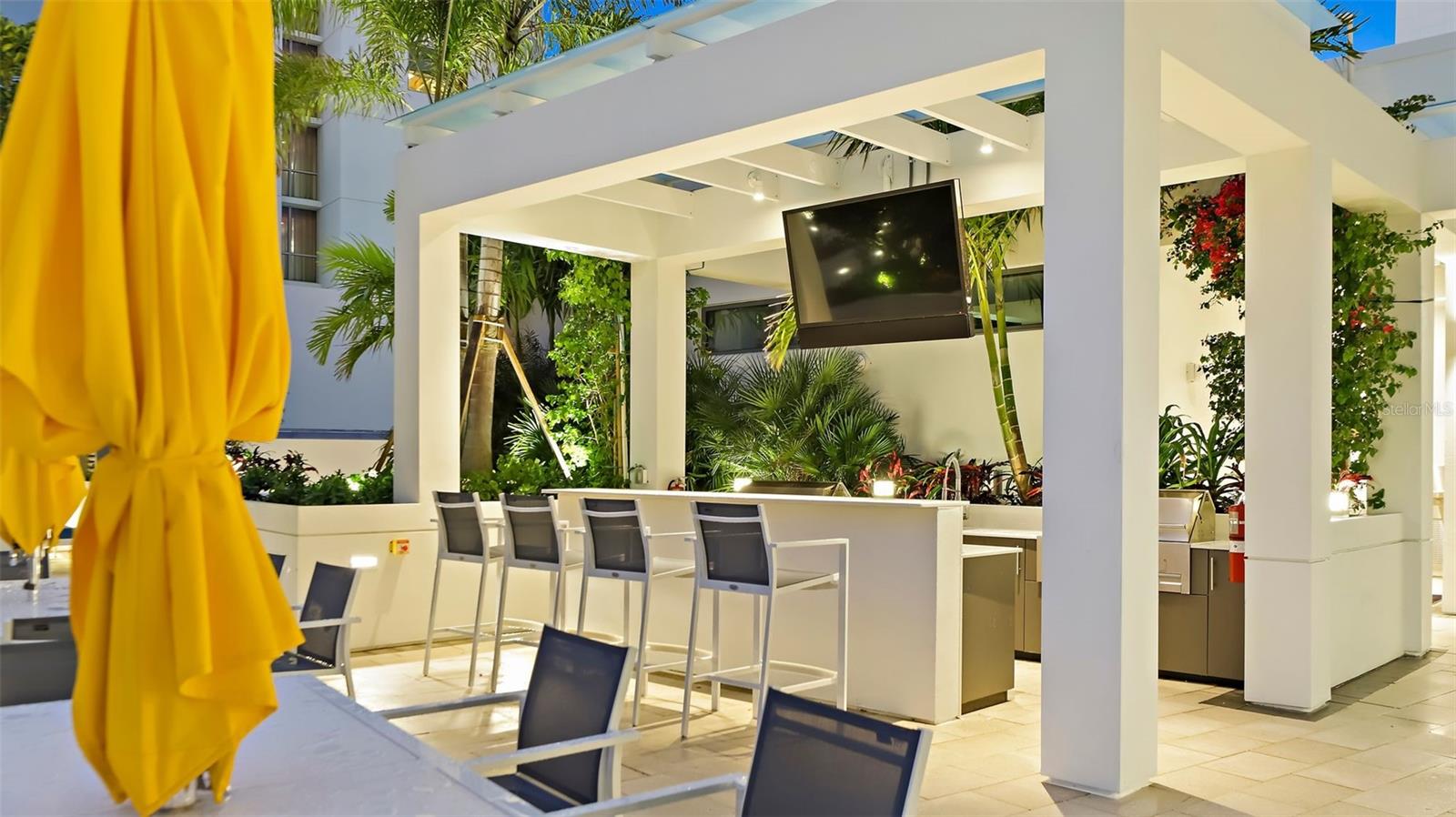 ONE ST. PETERSBURG - Residential Lease