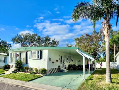 A home in LARGO