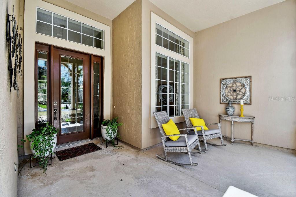 512 HONEY LOCUST LANE