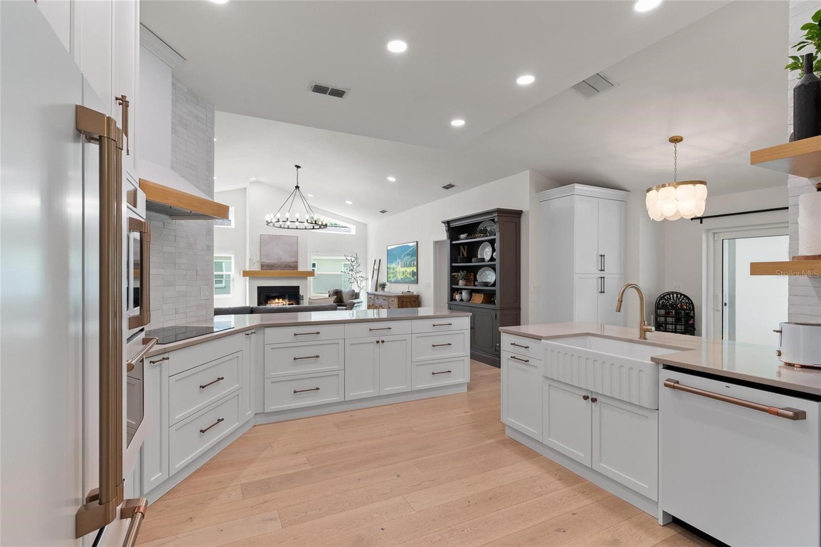 3262 GLENRIDGE DRIVE