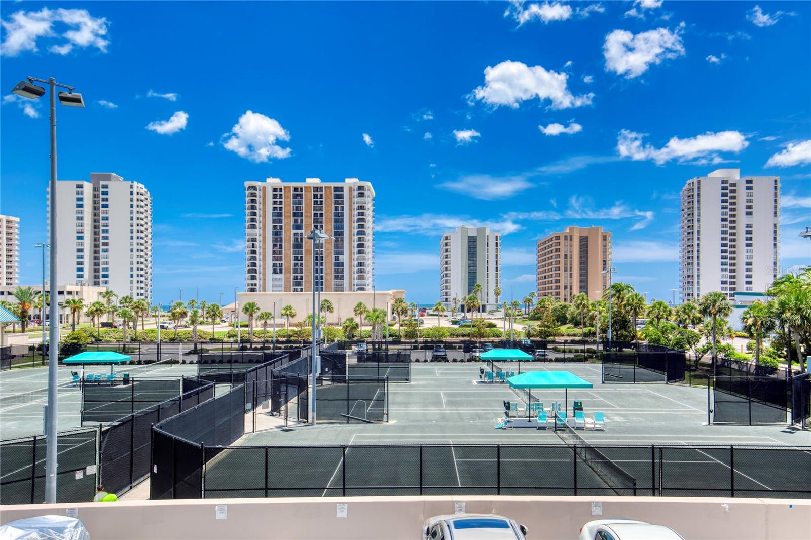 1 OCEANS WEST BOULEVARD 2A3