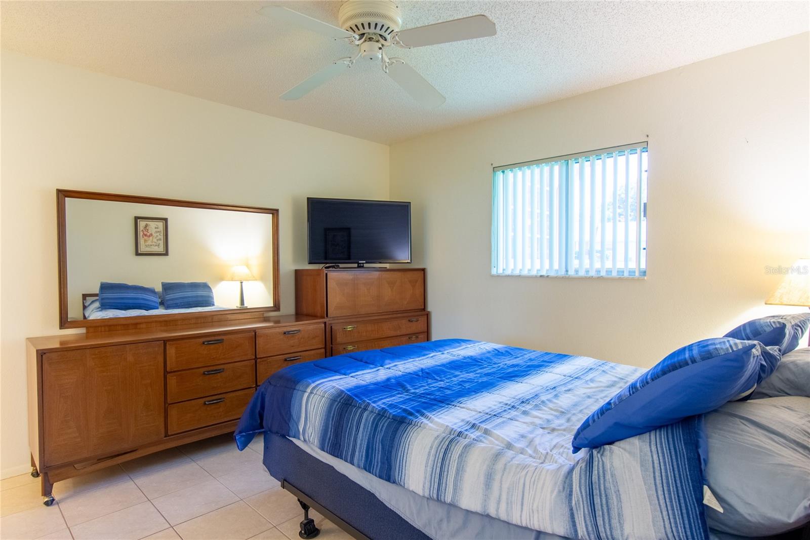 VILLAGE WOODS CONDO PH 03 - Residential