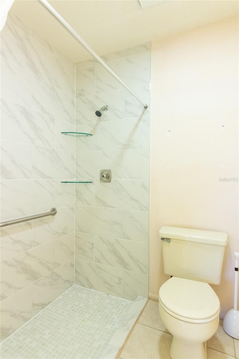 VILLAGE WOODS CONDO PH 03 - Residential