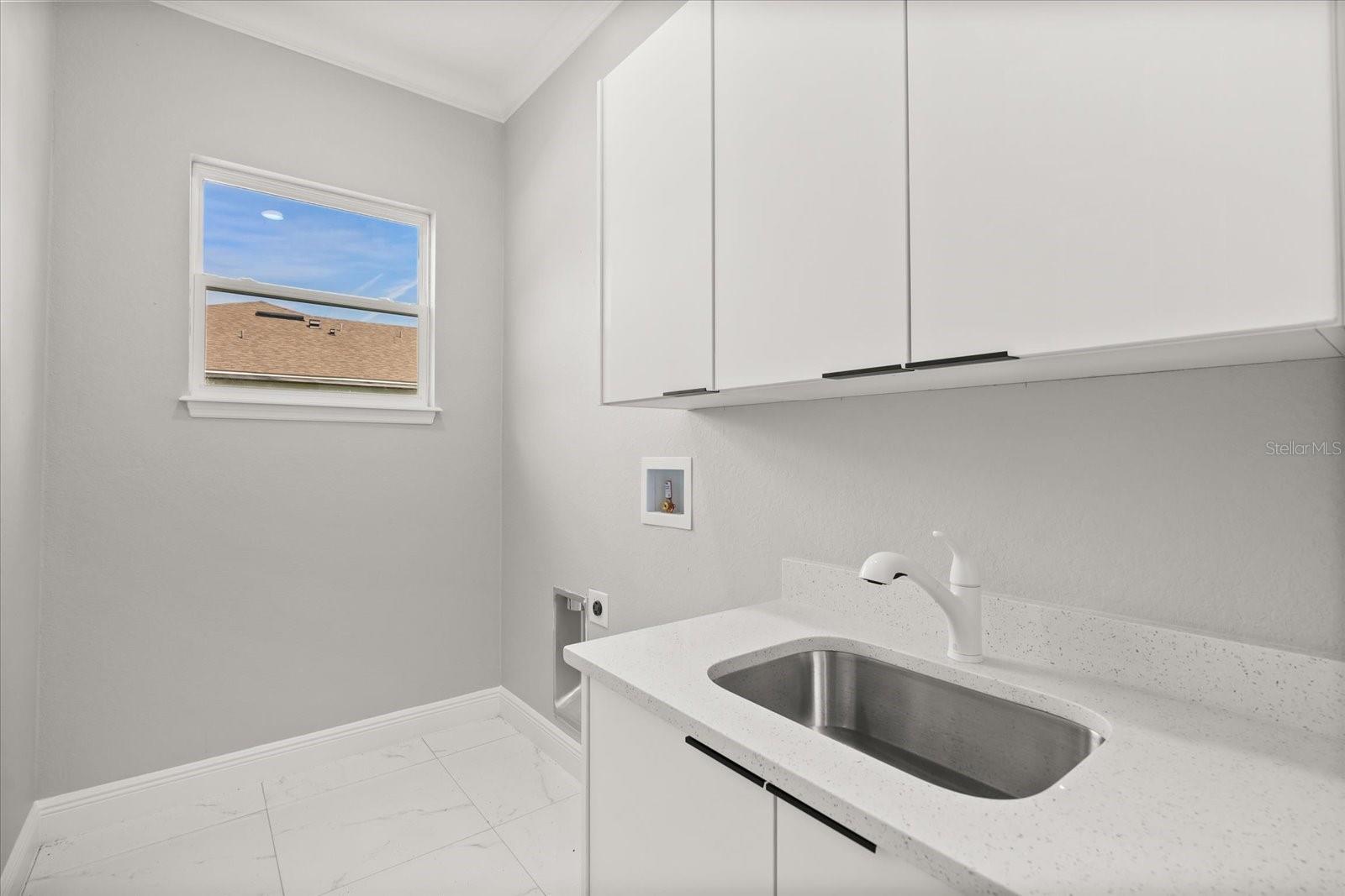 LEESBURG WATERS EDGE SUB - Residential