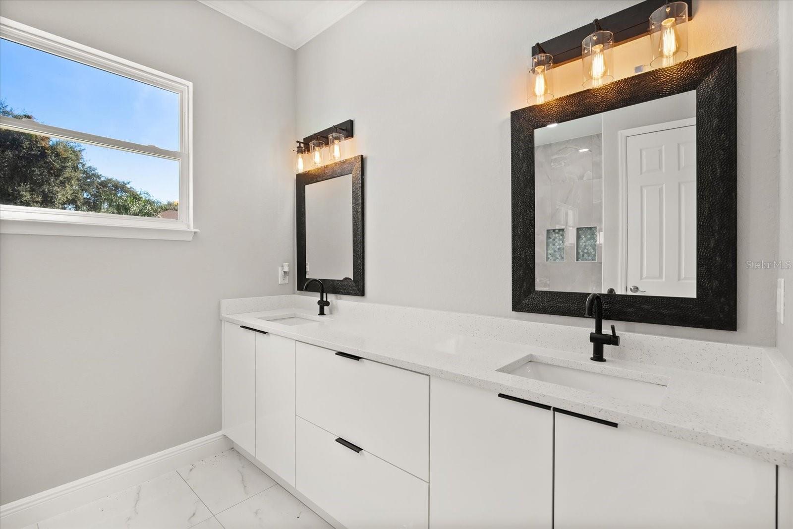 LEESBURG WATERS EDGE SUB - Residential