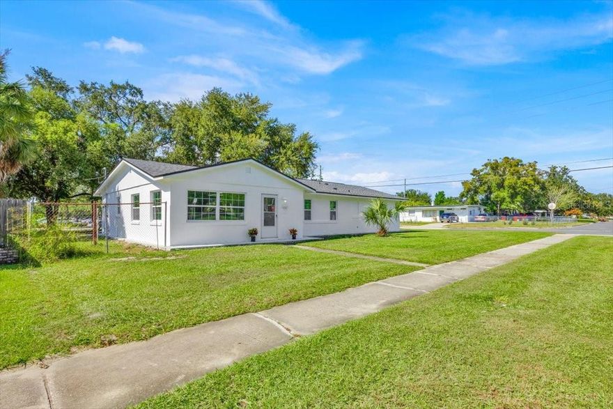 WOW - Beautifully Updated 4 bed/4 bath home with 1 bed/1 bath efficiency attached with separate entrance.  New Roof, Plumbing, AC, Flooring, Walls, Garage, Efficiency.
There is a shared laundry room between the main home and the efficiency.  2 Car Garage and plenty of potential parking space at back of the home.
Perfect for multifamily living!  Close to downtown 2.9 Miles to Orlando Health and 5.7 miles to Advent Health, 601 E Rollins St, Orlando, FL.  Minutes to I-4
Shutters will be installed soon!