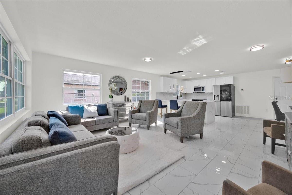 2930 RIO LANE
