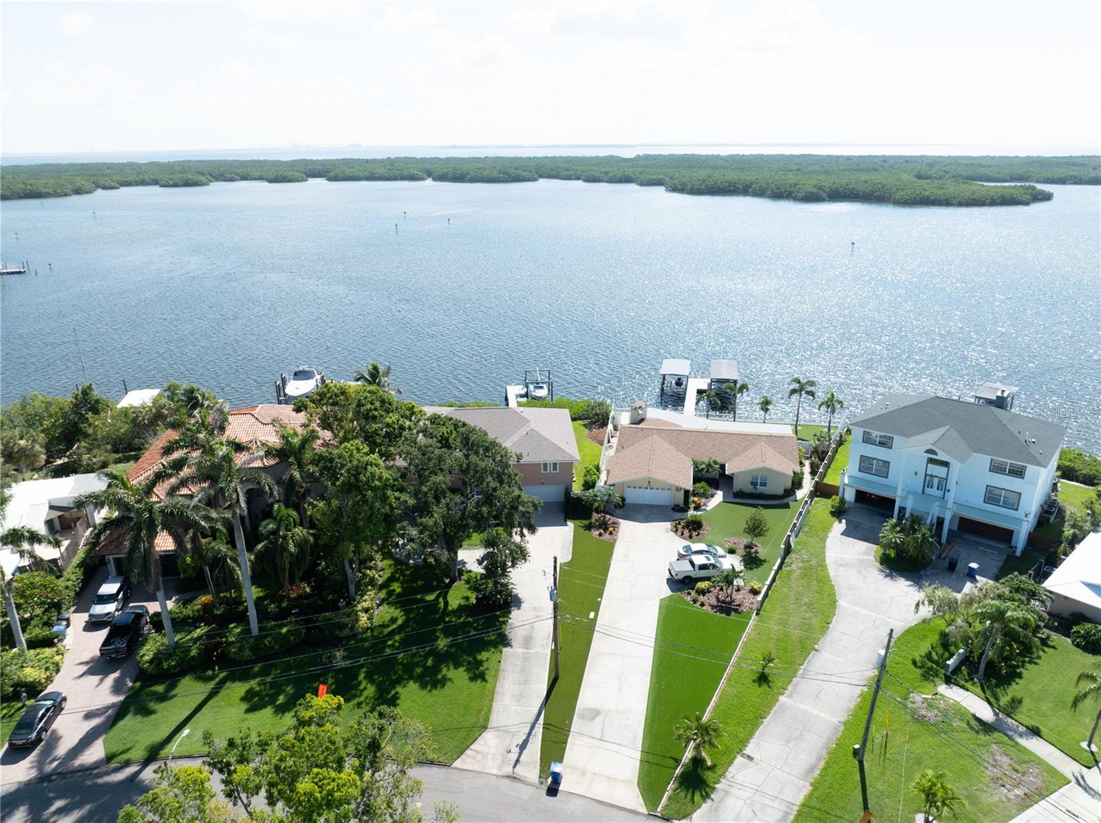 SHORE ACRES BAYOU GRANDE SEC - Residential
