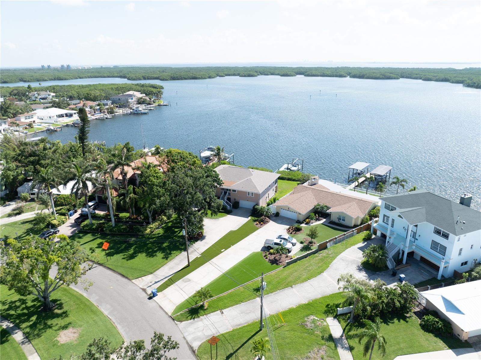 SHORE ACRES BAYOU GRANDE SEC - Residential