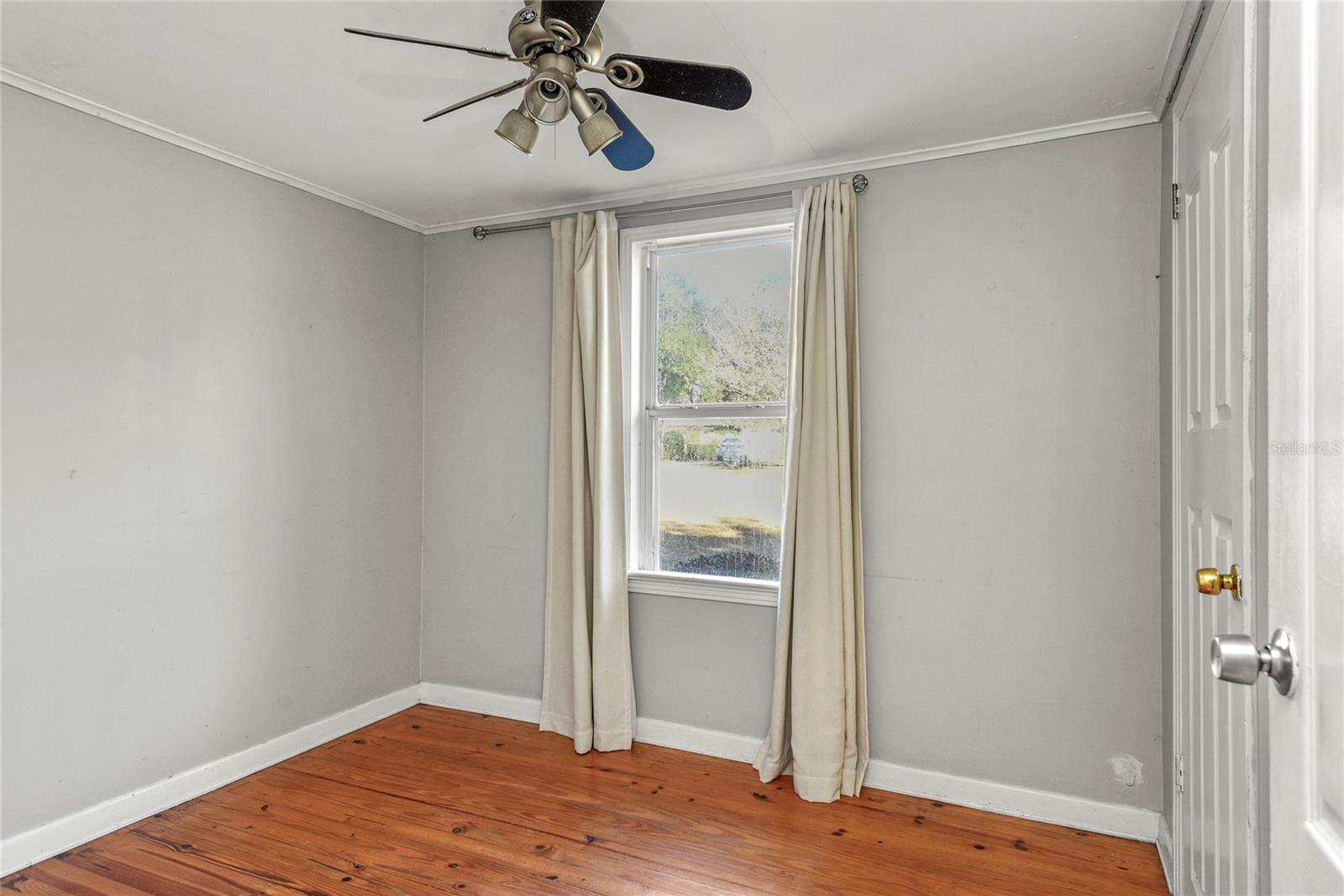 CRYSTAL LAKE WINTER HOMES - Residential