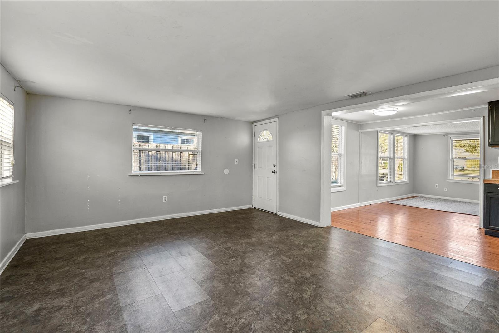 CRYSTAL LAKE WINTER HOMES - Residential