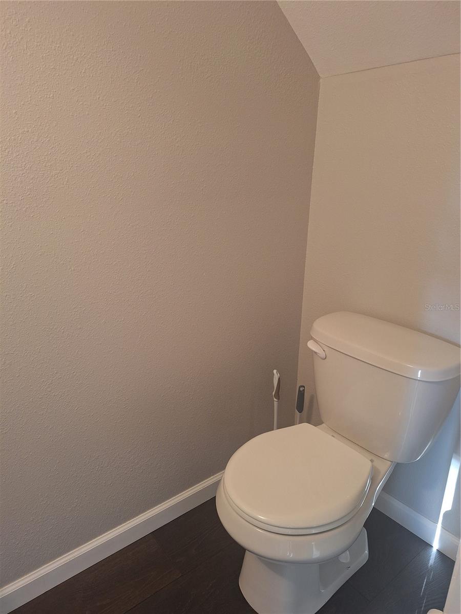 TOWNHOMES OF COUNTRYSIDE - Residential Lease