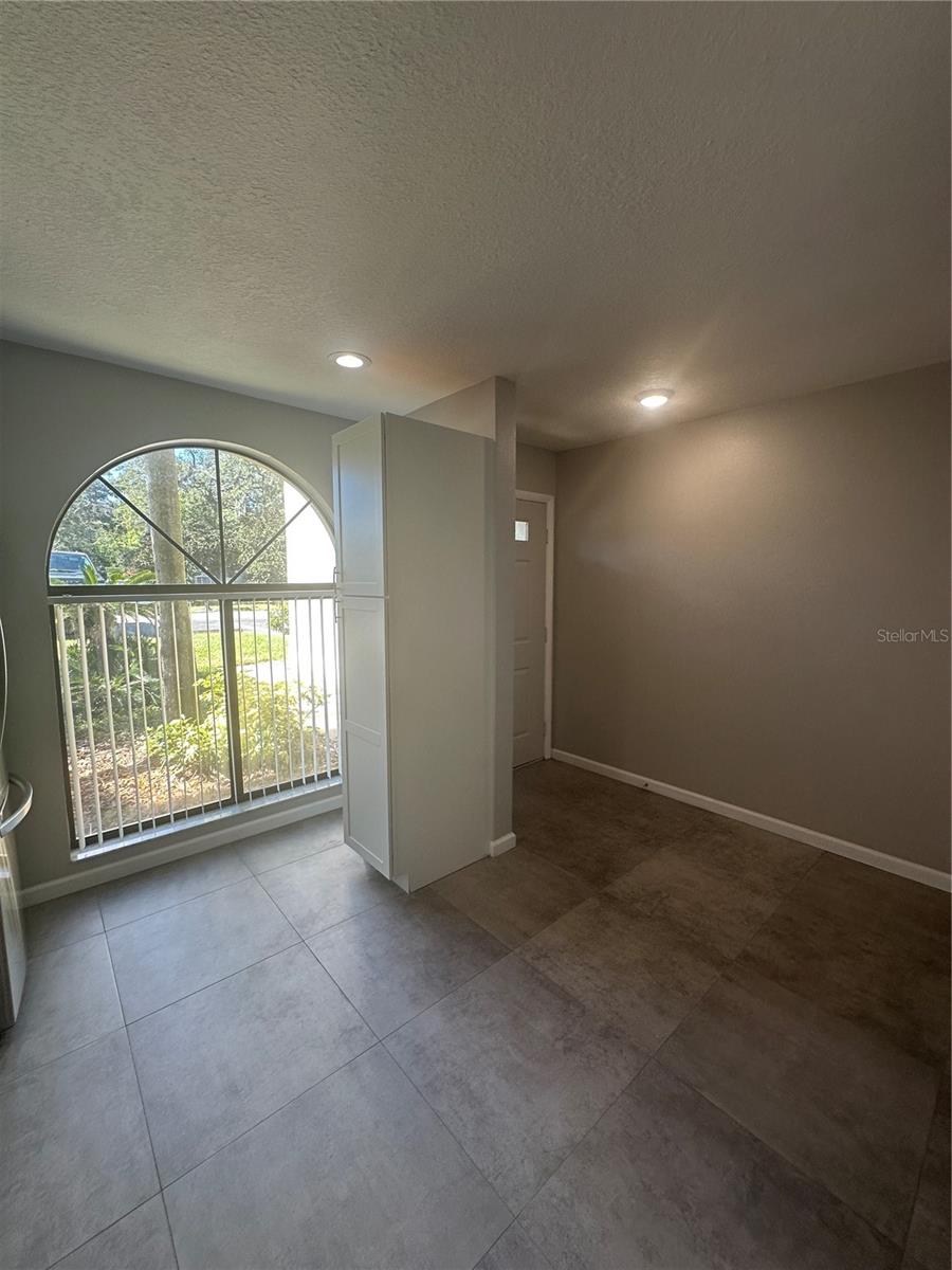 TOWNHOMES OF COUNTRYSIDE - Residential Lease