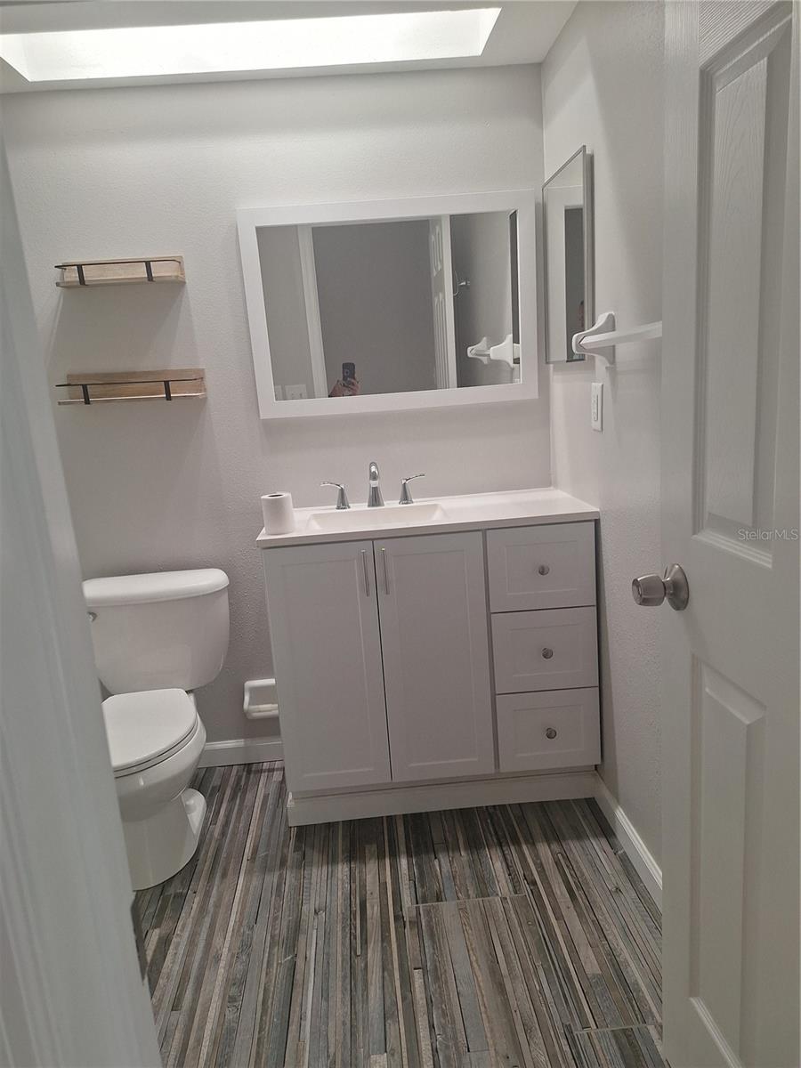 TOWNHOMES OF COUNTRYSIDE - Residential Lease