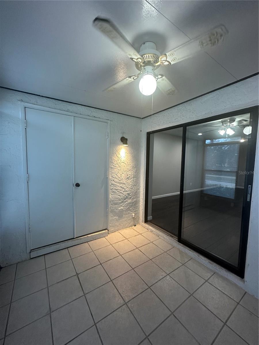 TOWNHOMES OF COUNTRYSIDE - Residential Lease