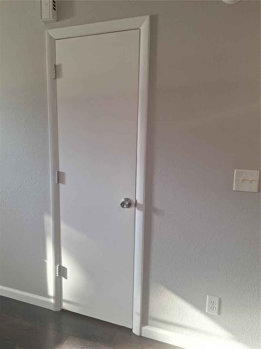 TOWNHOMES OF COUNTRYSIDE - Residential Lease