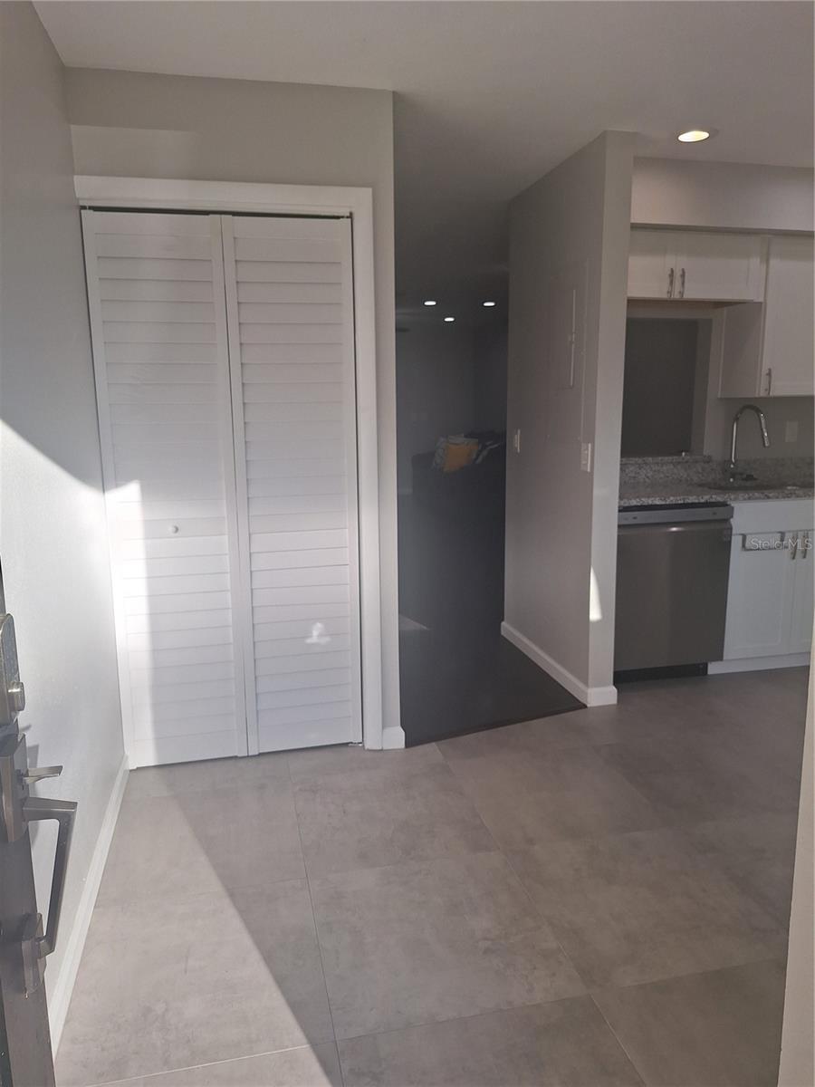 TOWNHOMES OF COUNTRYSIDE - Residential Lease