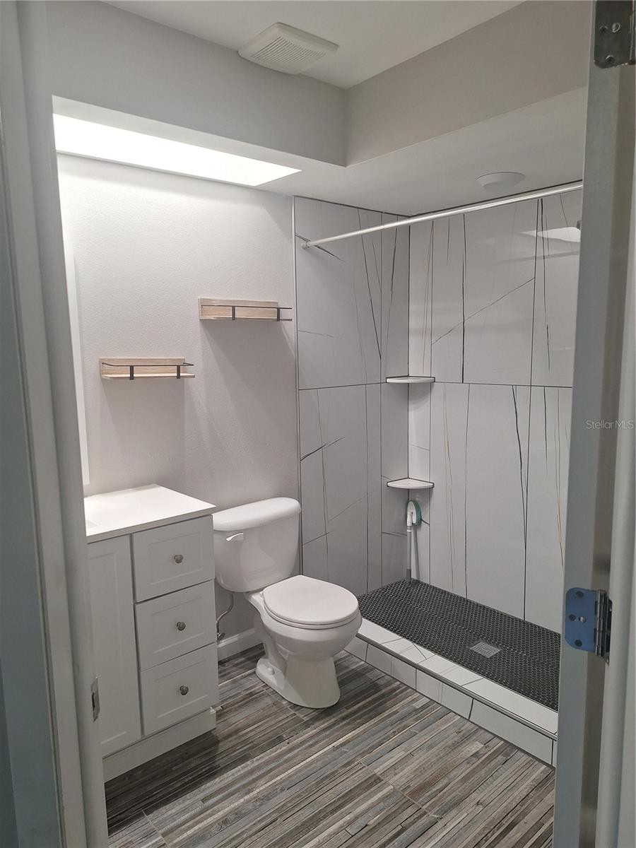 TOWNHOMES OF COUNTRYSIDE - Residential Lease