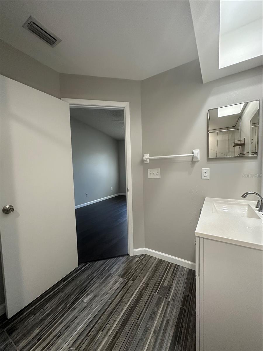 TOWNHOMES OF COUNTRYSIDE - Residential Lease