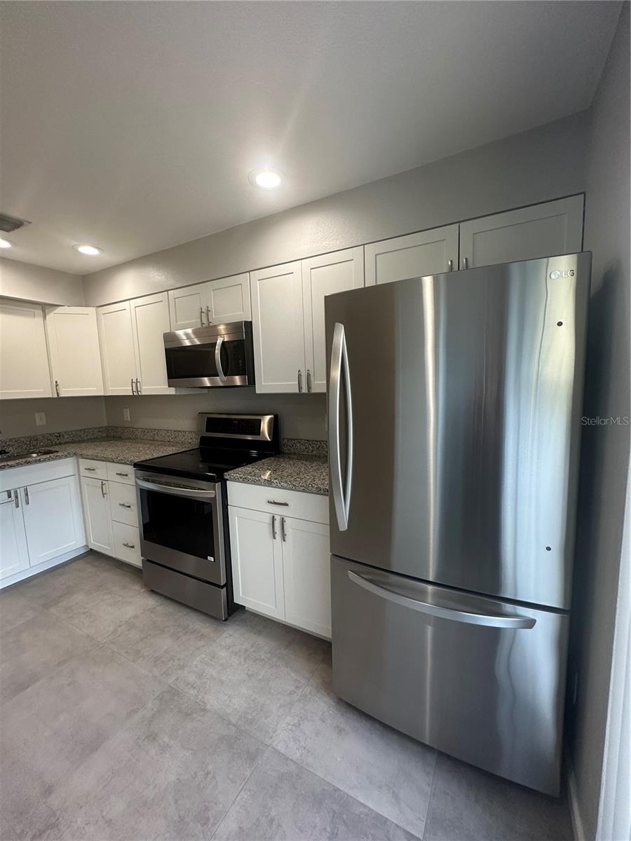 TOWNHOMES OF COUNTRYSIDE - Residential Lease