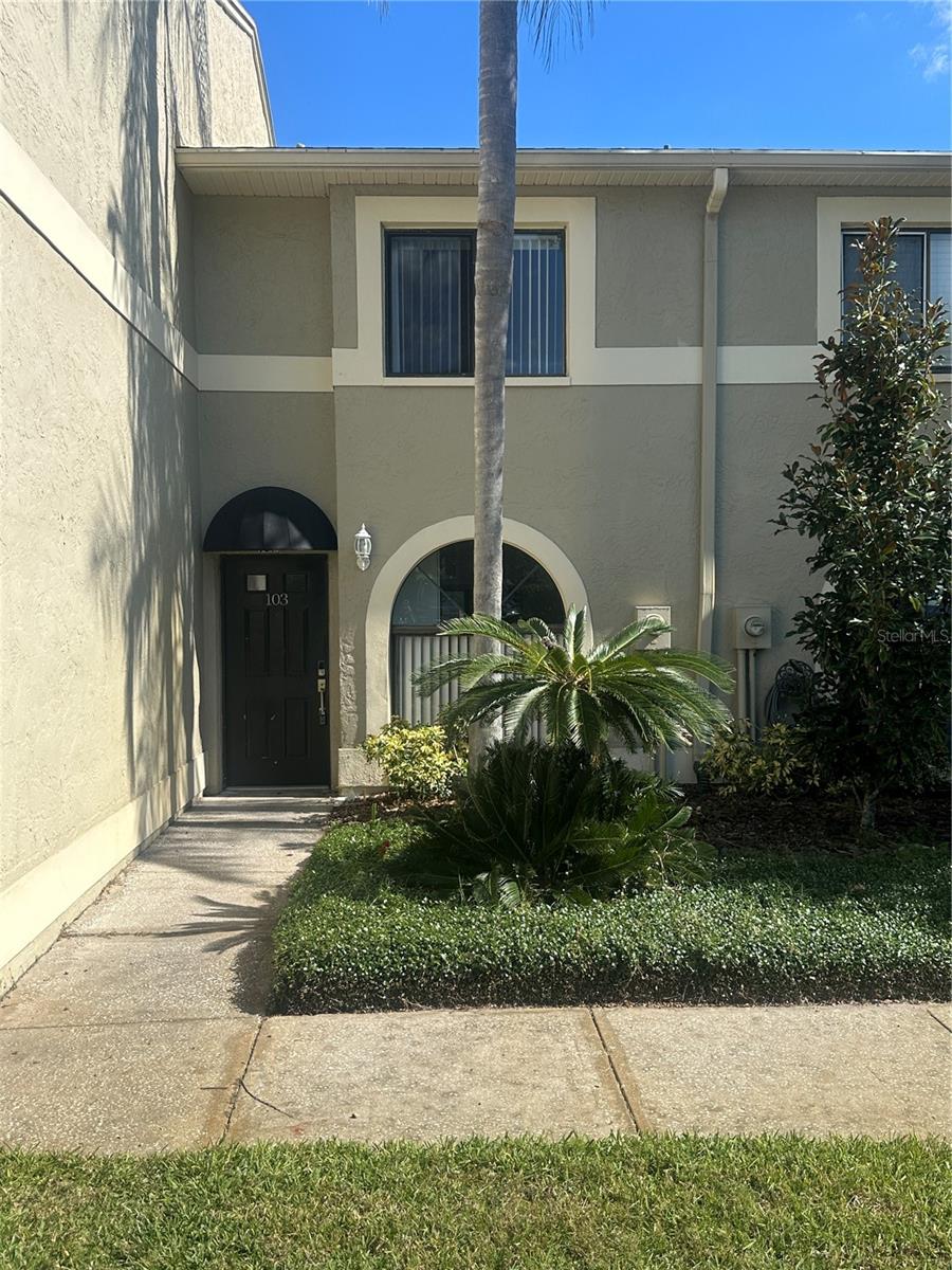 TOWNHOMES OF COUNTRYSIDE - Residential Lease