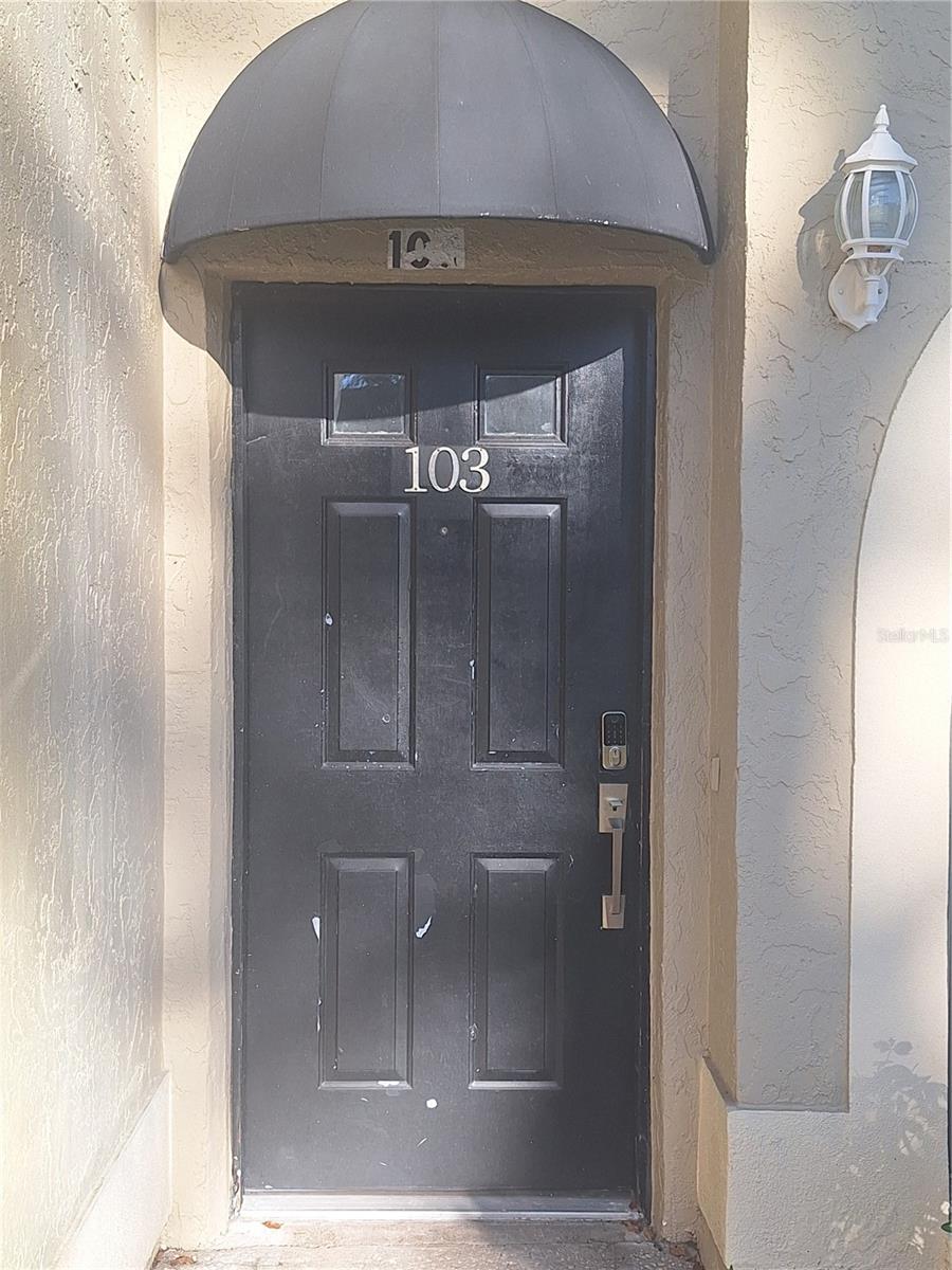 TOWNHOMES OF COUNTRYSIDE - Residential Lease