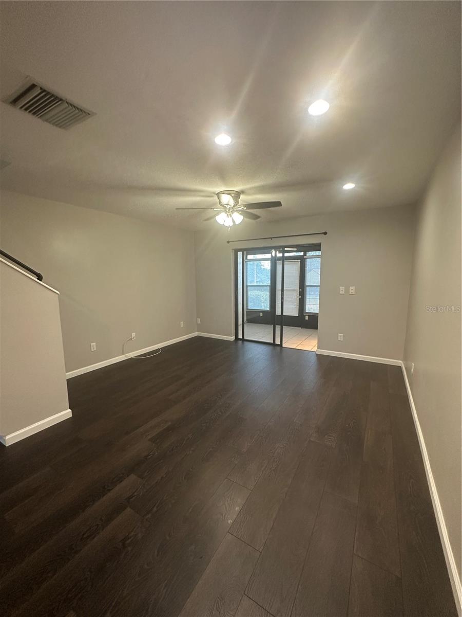 TOWNHOMES OF COUNTRYSIDE - Residential Lease