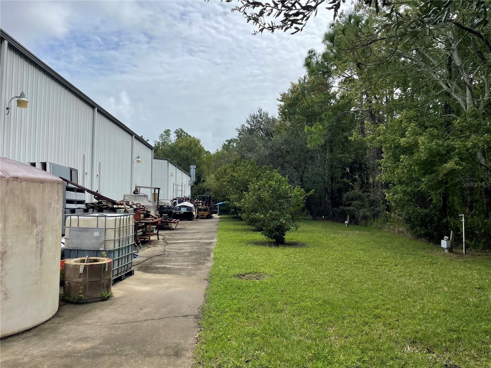 FAVORITA ACRES SUB - Commercial Sale