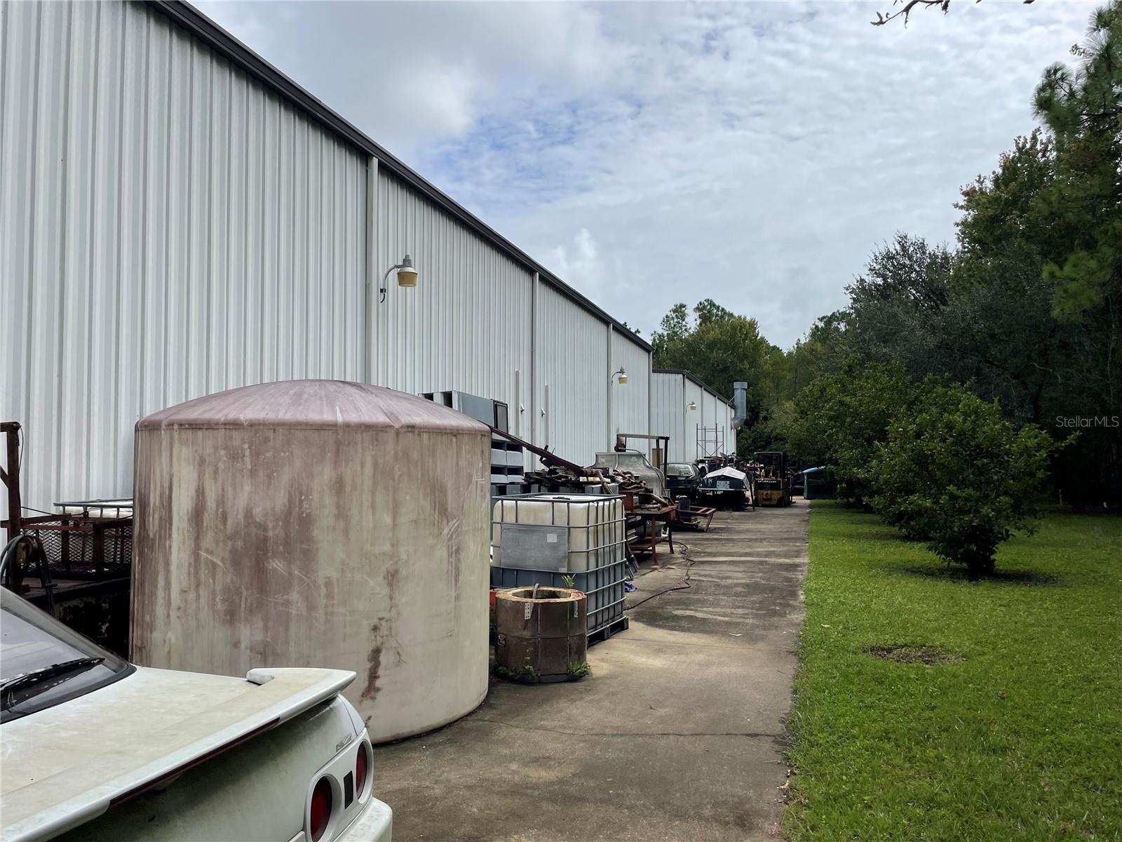 FAVORITA ACRES SUB - Commercial Sale