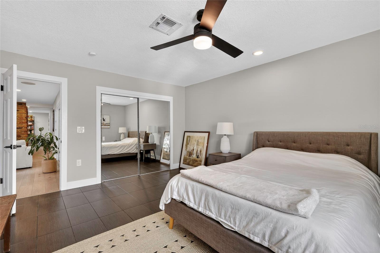 SLEEPY HOLLOW 1ST ADD - Residential