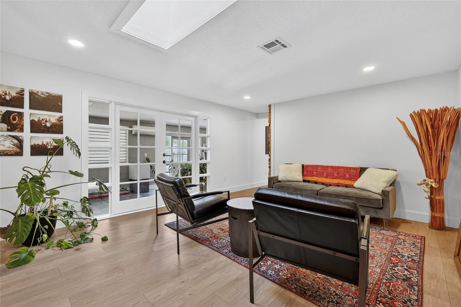 SLEEPY HOLLOW 1ST ADD - Residential