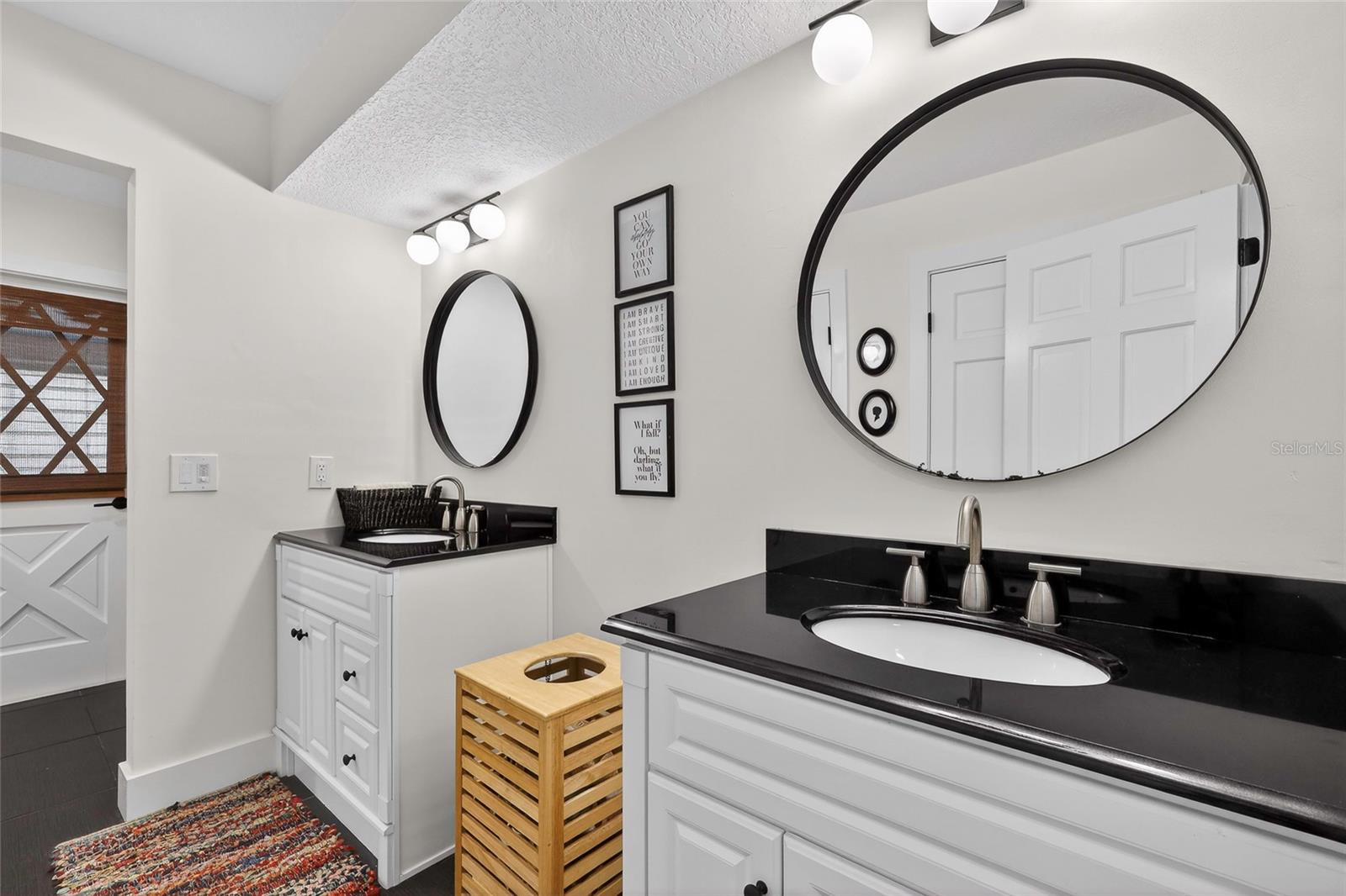 SLEEPY HOLLOW 1ST ADD - Residential