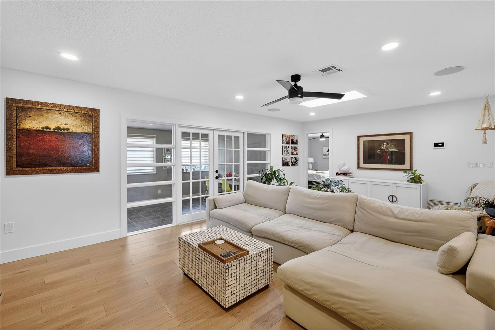 SLEEPY HOLLOW 1ST ADD - Residential