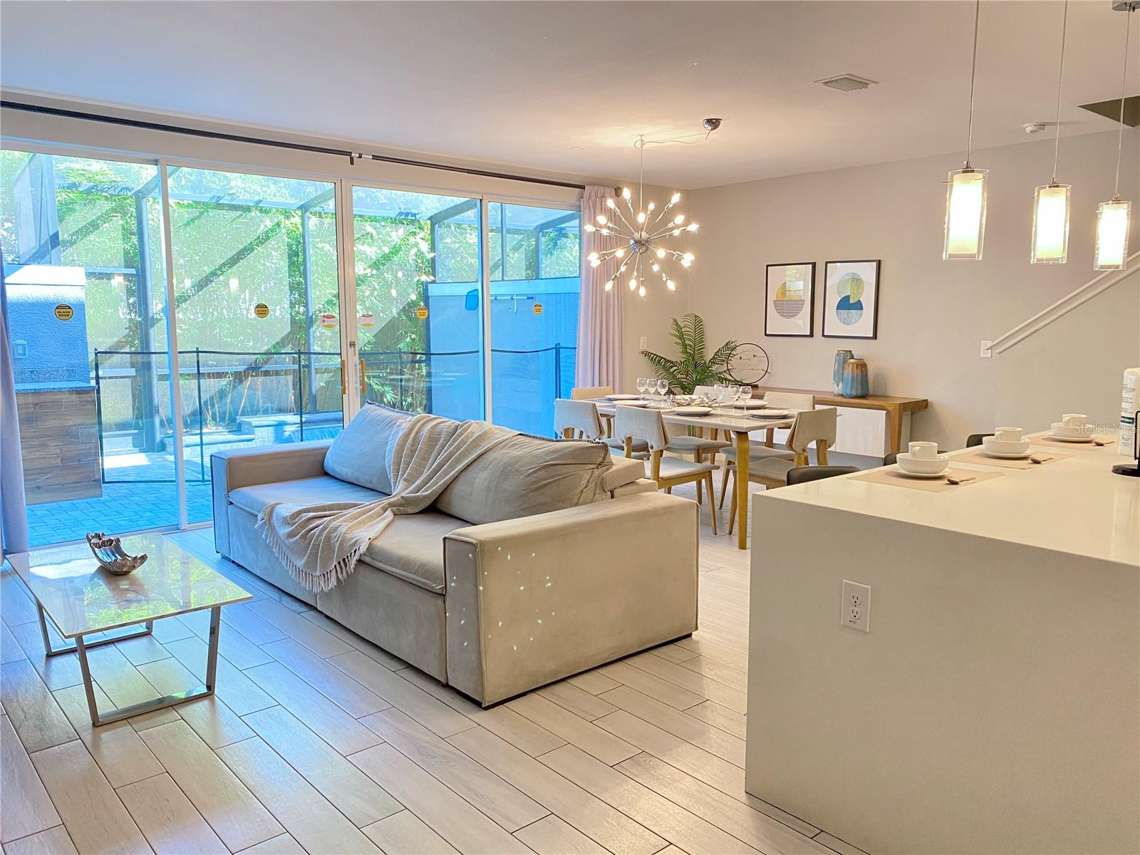 4443 LE REVE COURT