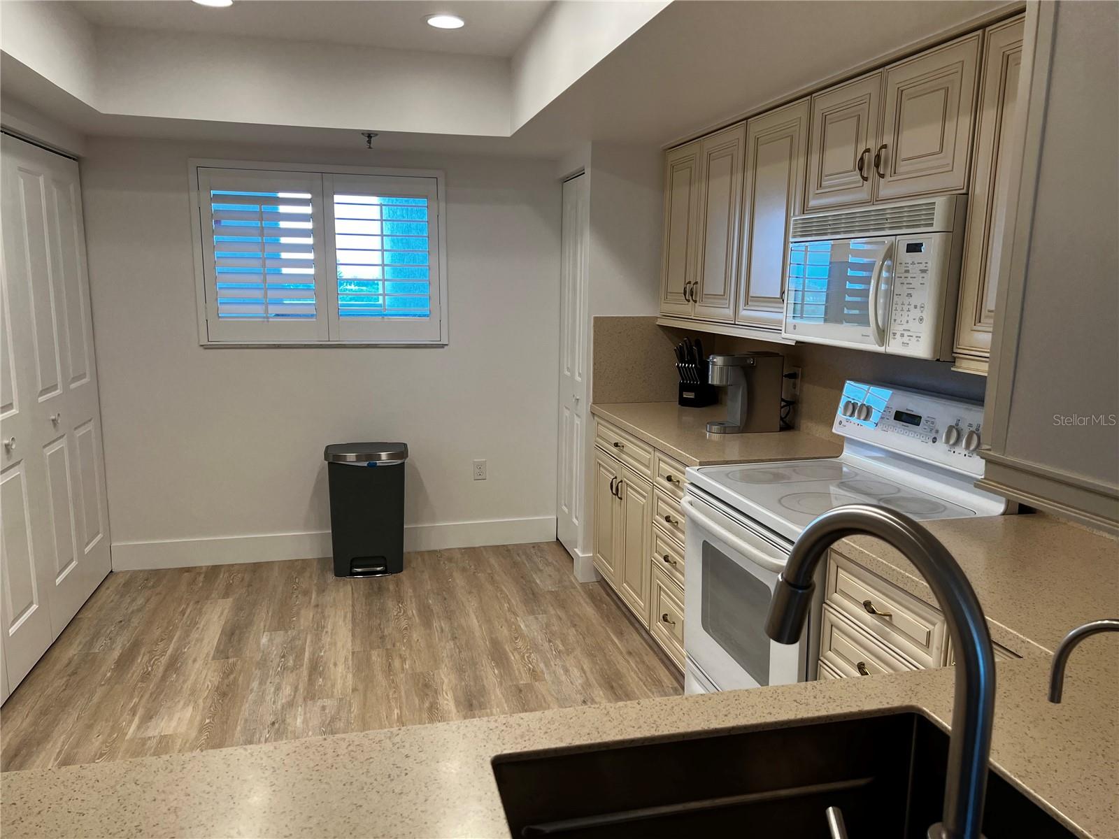 PLAYERS CLUB I - Residential Lease