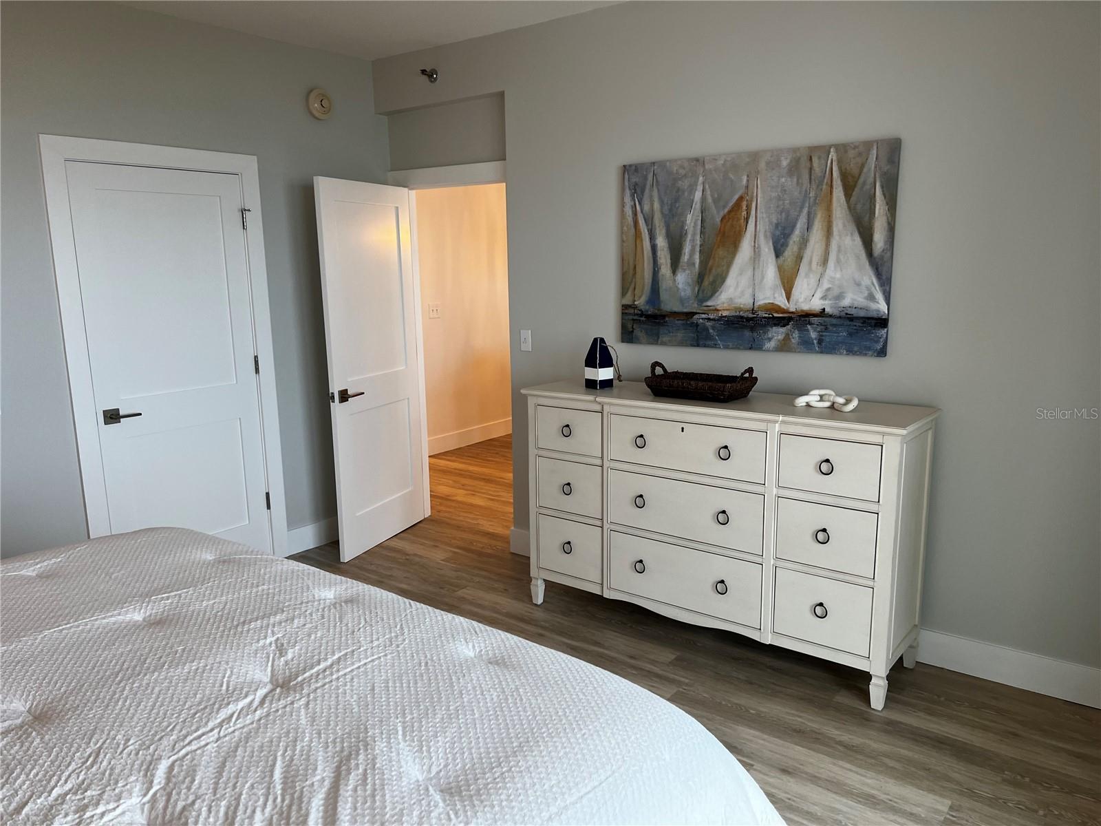 PLAYERS CLUB I - Residential Lease