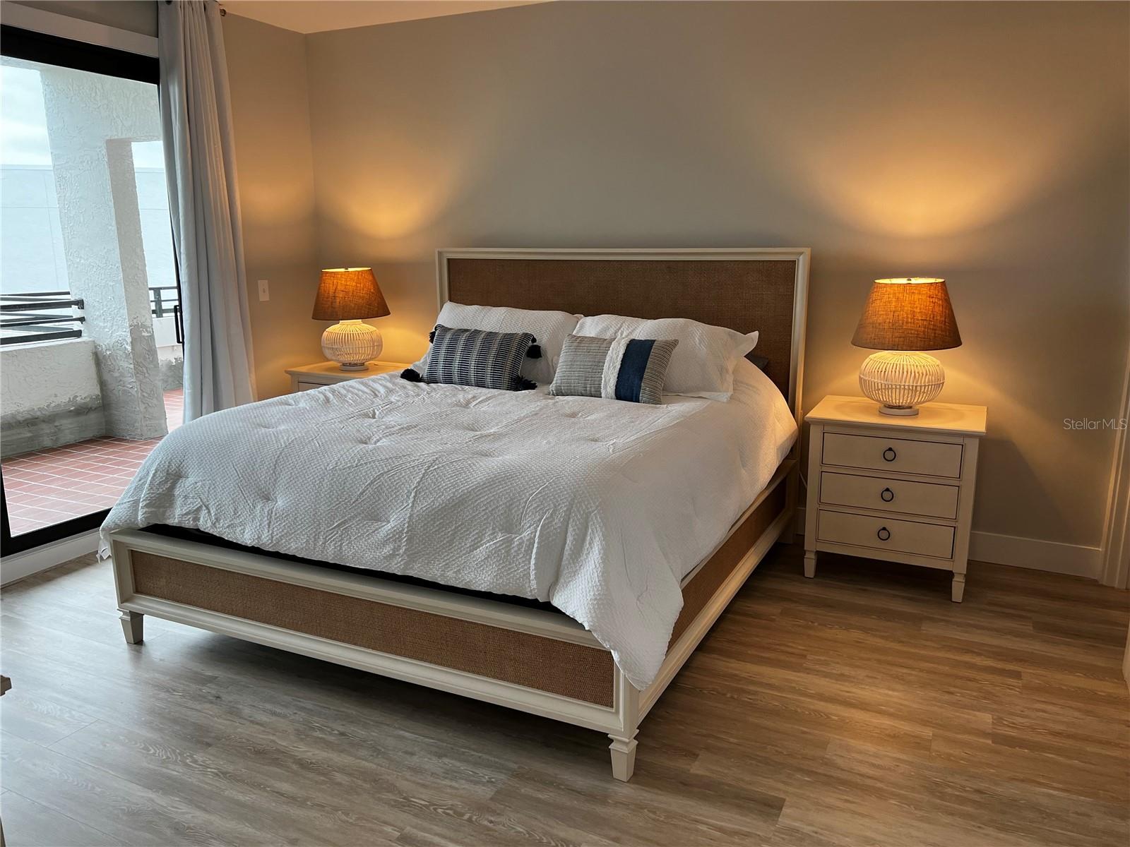 PLAYERS CLUB I - Residential Lease